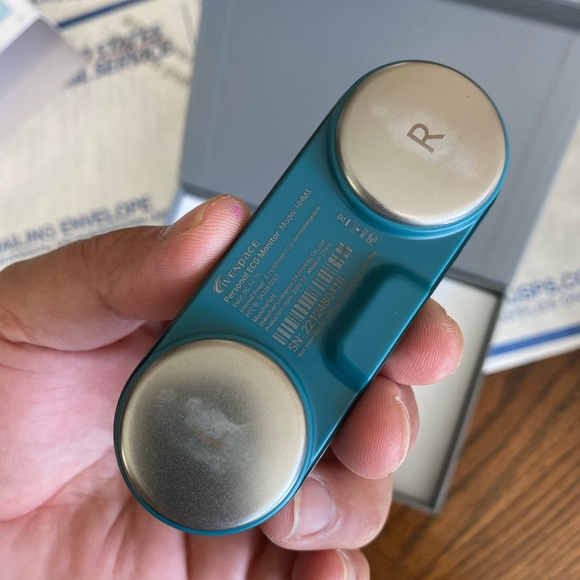 Livenpace Heart Health Monitor Personal ECG Device Tracker... - Picture 3 of 11